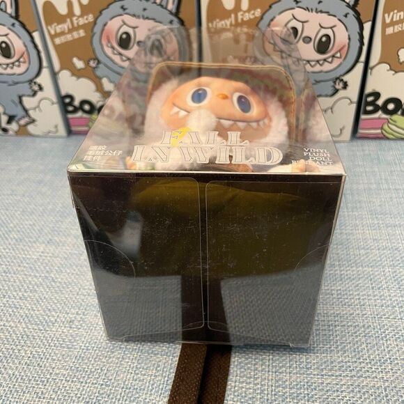 Pop Mart The Monsters Let’s Checkmate Queen + Fill in Wild Plush Pendant - Picture 7 of 7